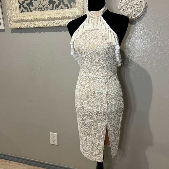 zalma Dresses & Skirts - White and cream lace halter dress
